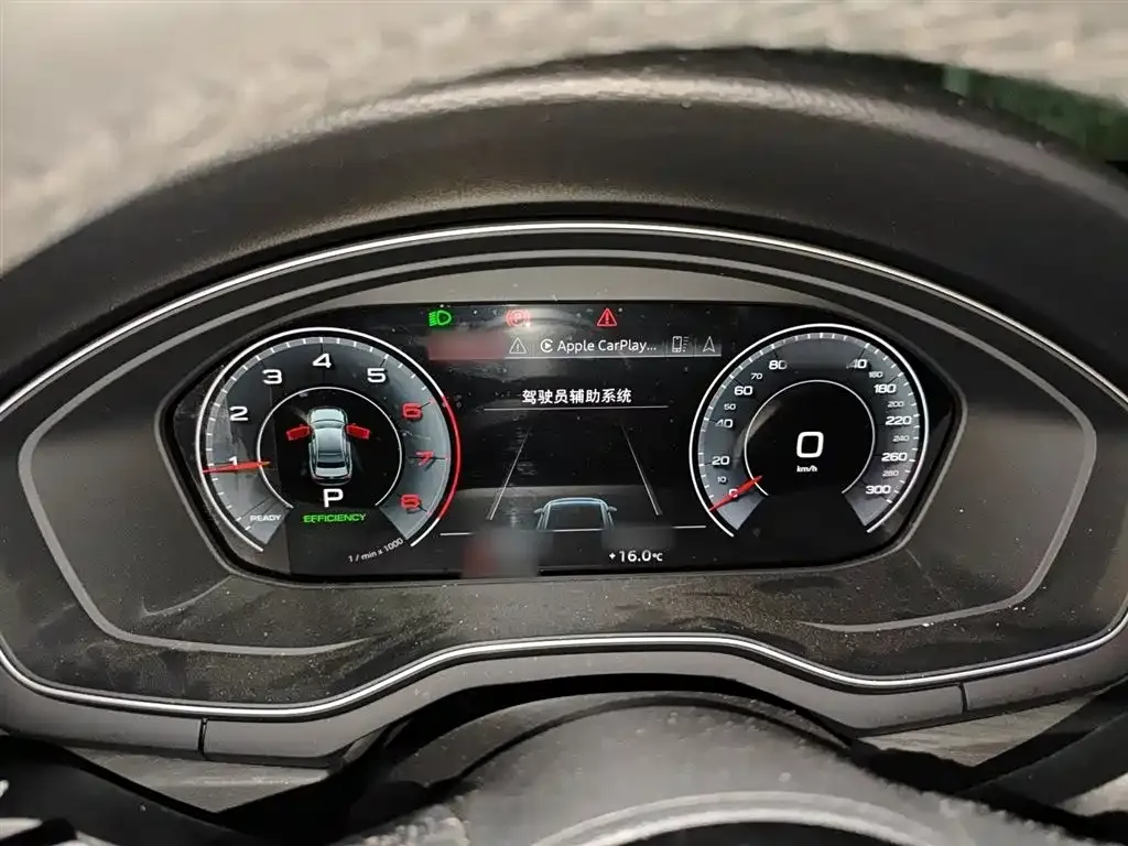 Audi A4L 2023 из CN, фото 4