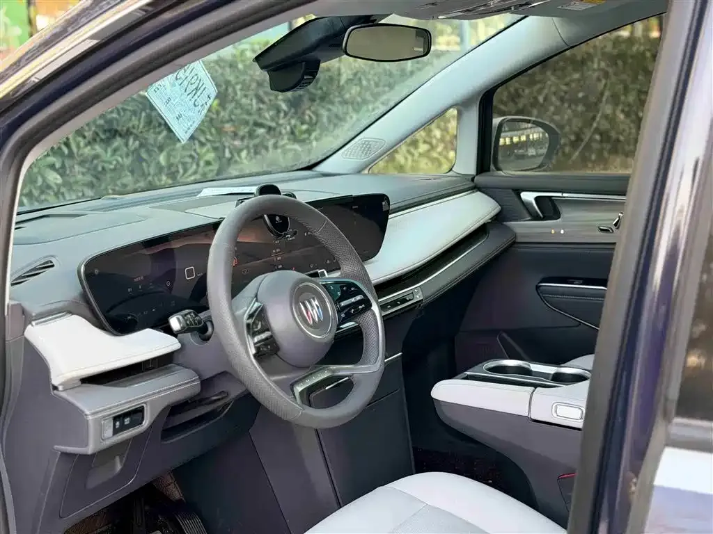 Buick GL8 2025 из CN, фото 6
