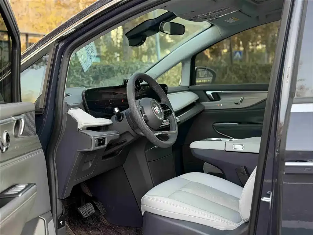 Buick GL8 2025 из CN, фото 7