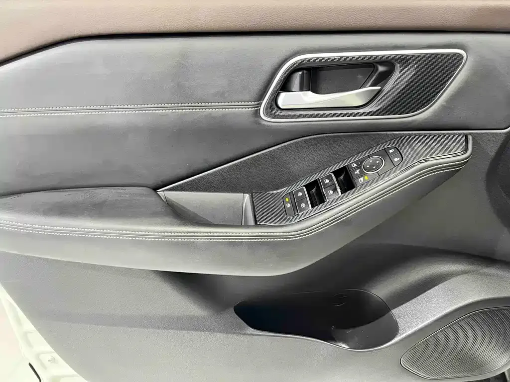 Nissan X-Trail 2021 из CN, фото 10