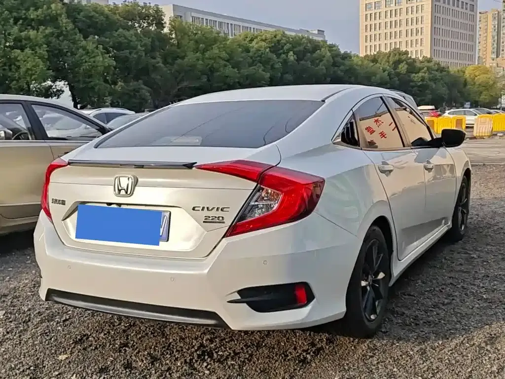 Honda Civic 2022 из CN, фото 4