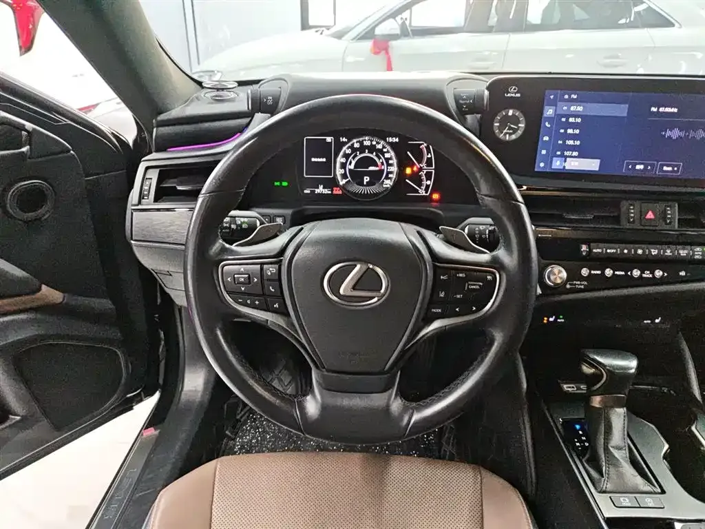 Lexus ES 2024 из CN, фото 3