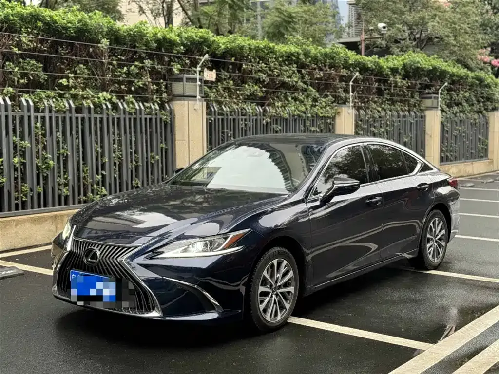 Lexus ES 2022 из CN, фото 1
