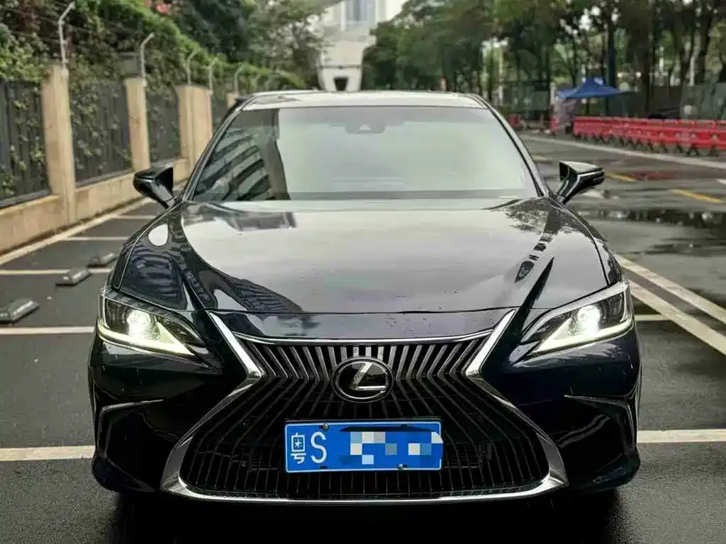 Lexus ES 2022 из CN, фото 3
