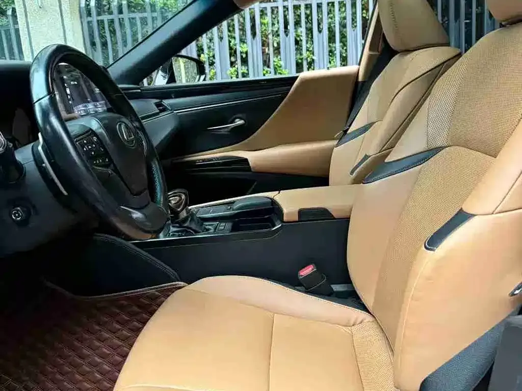 Lexus ES 2022 из CN, фото 9