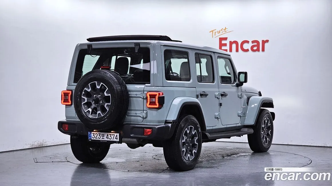 Jeep Wrangler 2024 из KR, фото 2