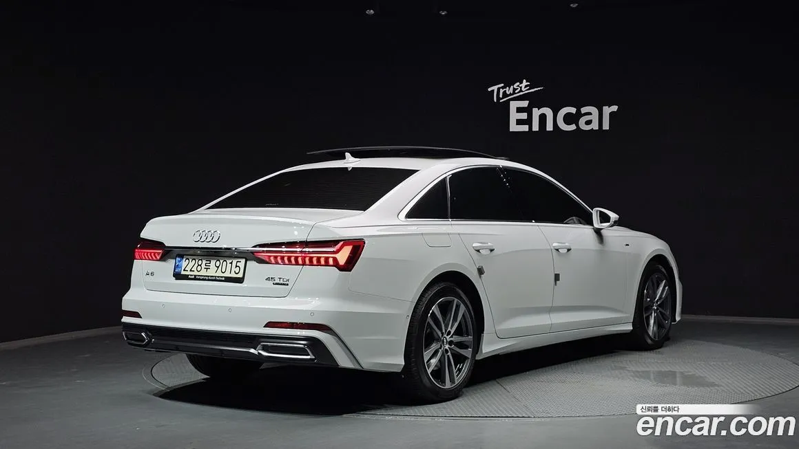 Audi A6 — фото 2