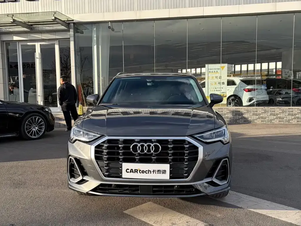 Audi Q3 2021 из CN, фото 3