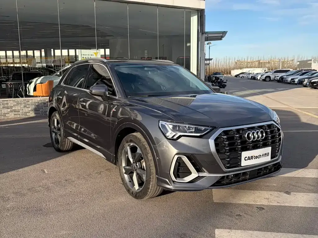 Audi Q3 2021 из CN, фото 4