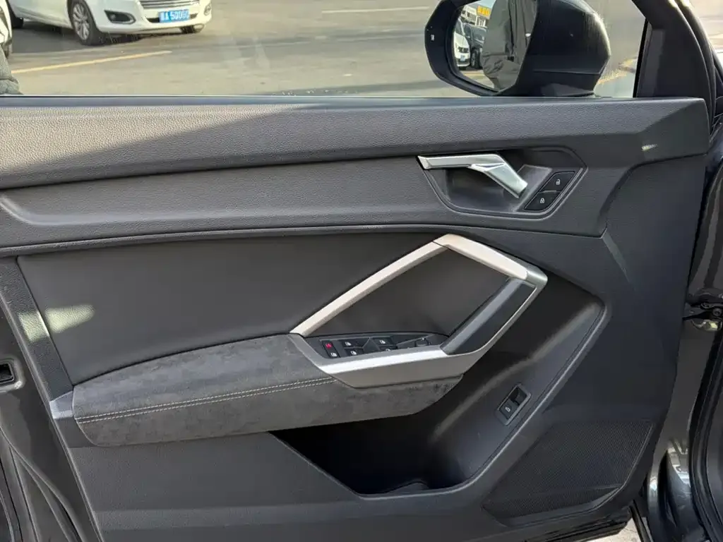 Audi Q3 2021 из CN, фото 8