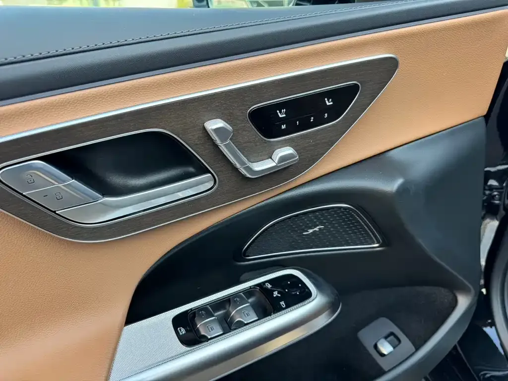 Mercedes-Benz E-Class 2025 из CN, фото 10