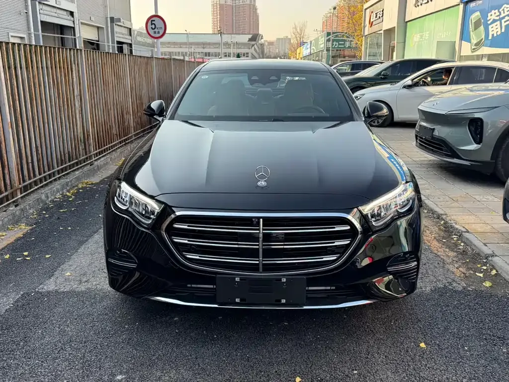 Mercedes-Benz E-Class 2025 из CN, фото 2