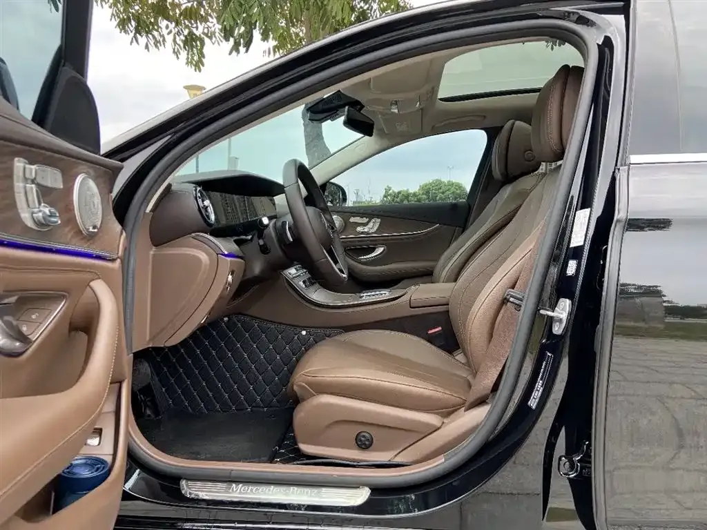 Mercedes-Benz E-Class 2021 из CN, фото 4