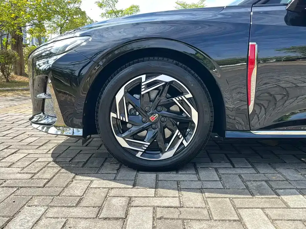 Hongqi H6 — фото 10
