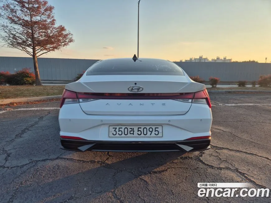 Hyundai AVANTE — фото 4
