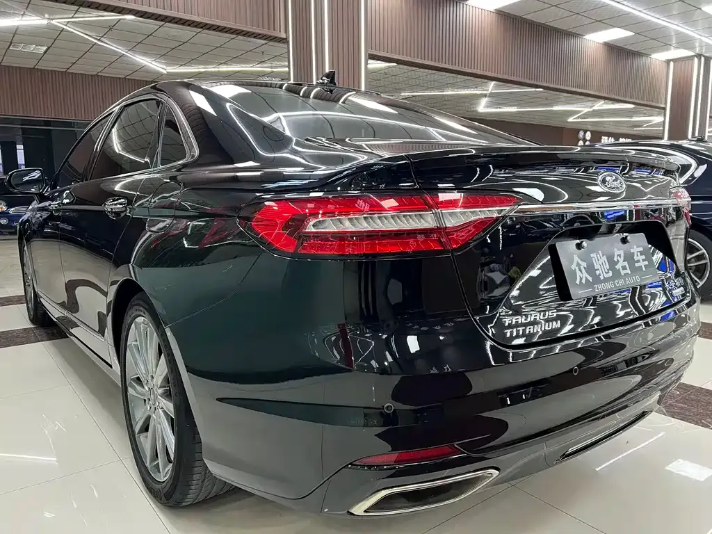 Ford Taurus 2021 из CN, фото 7