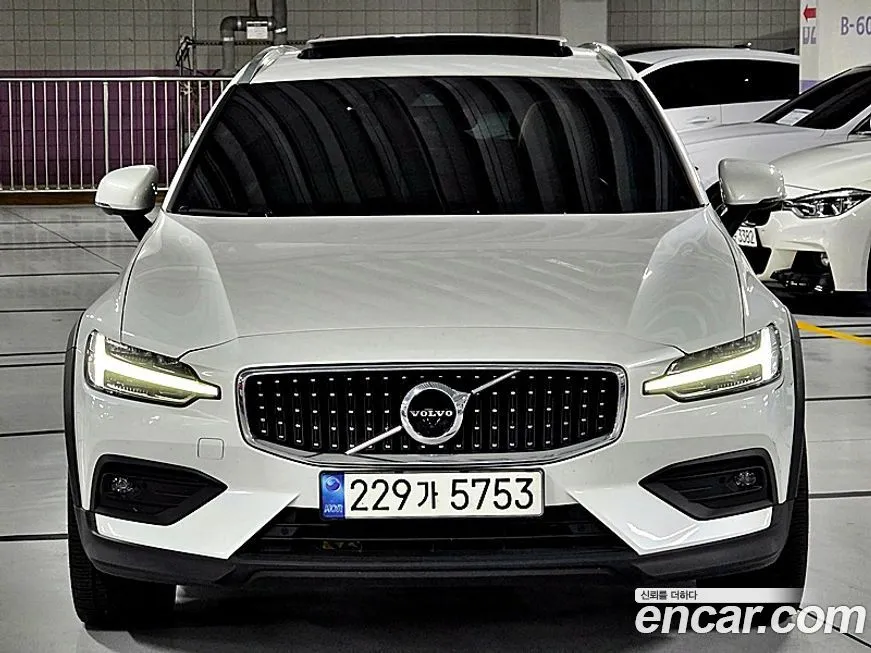 Volvo V60 — фото 2