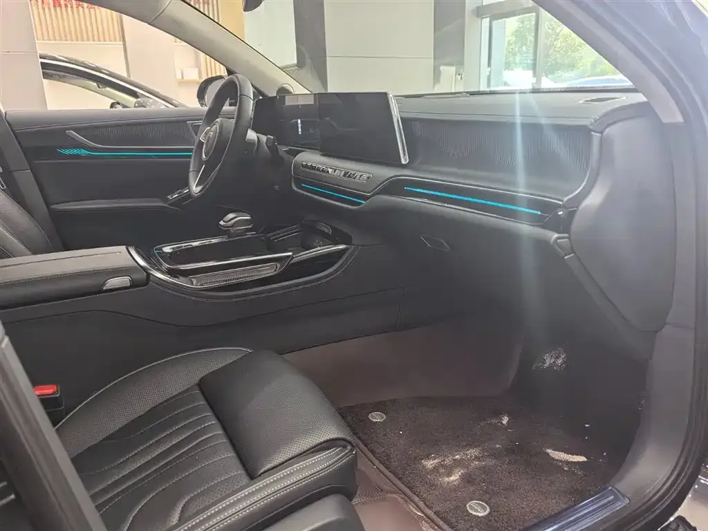 Hongqi H9 2025 из CN, фото 9