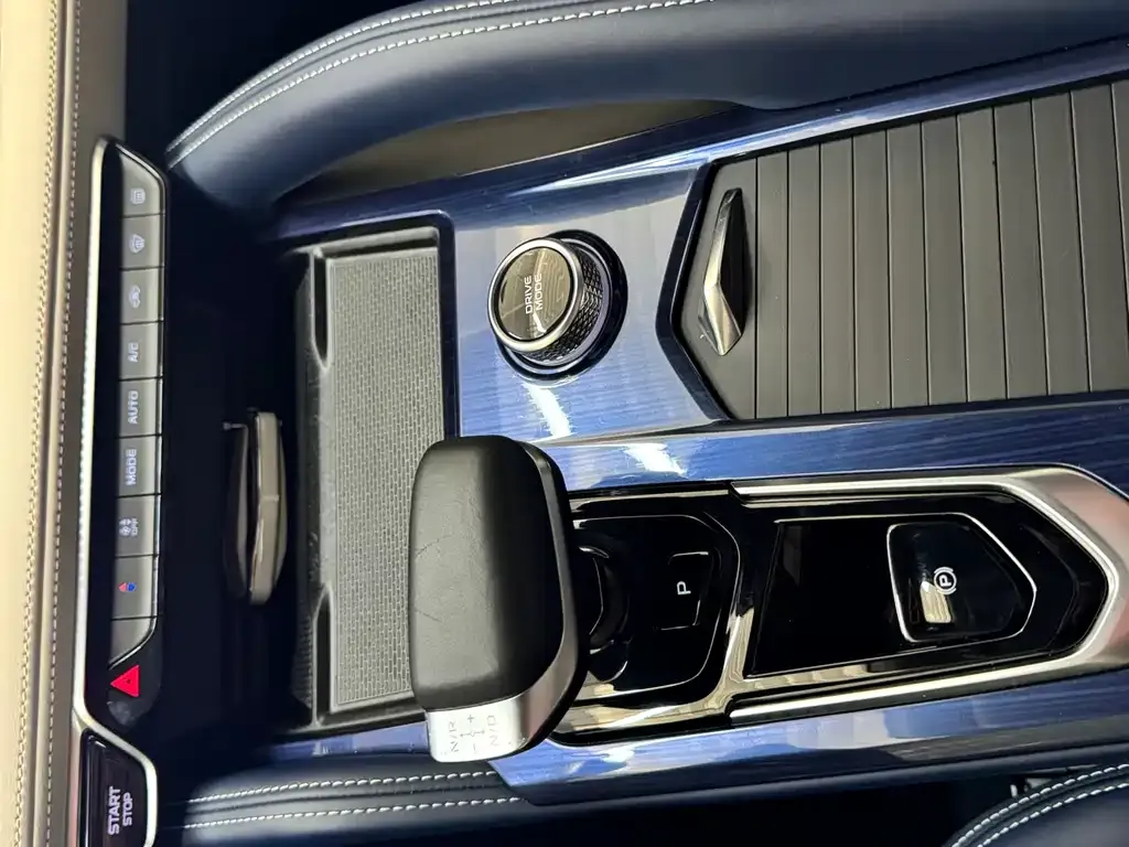 Geely Xingyue L 2022 из CN, фото 9