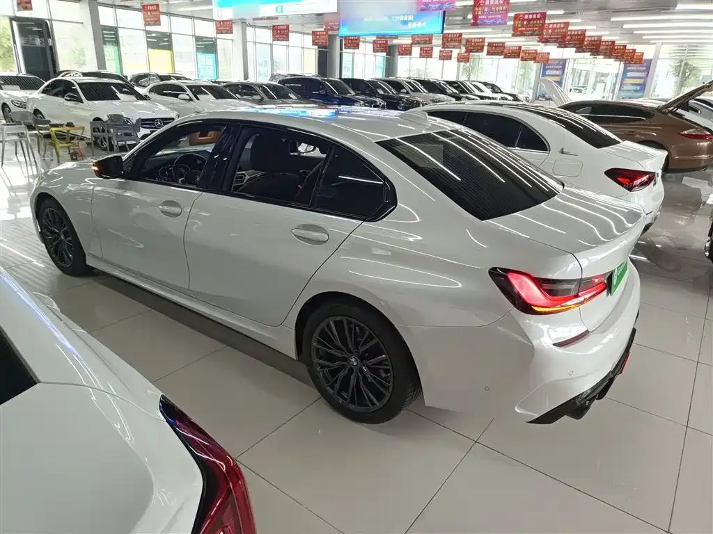 BMW 3 Series 2022 из CN, фото 5
