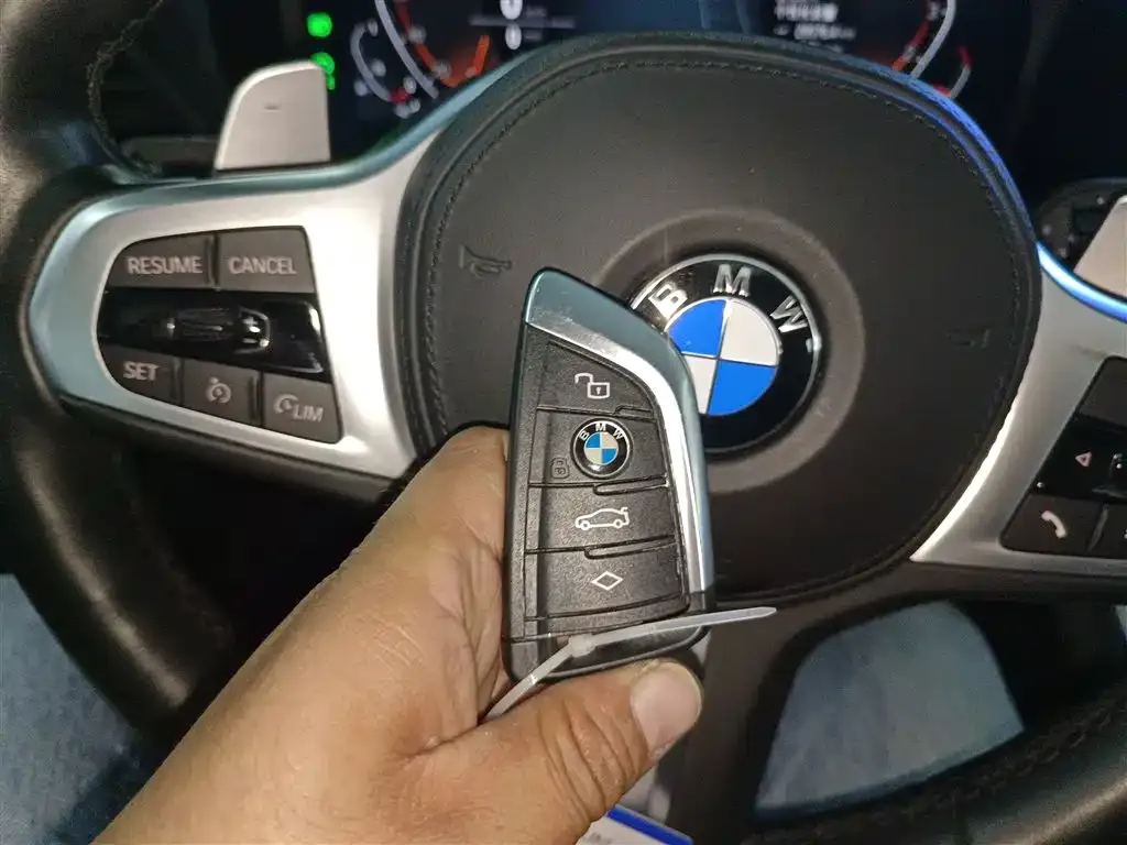 BMW 3 Series 2022 из CN, фото 9