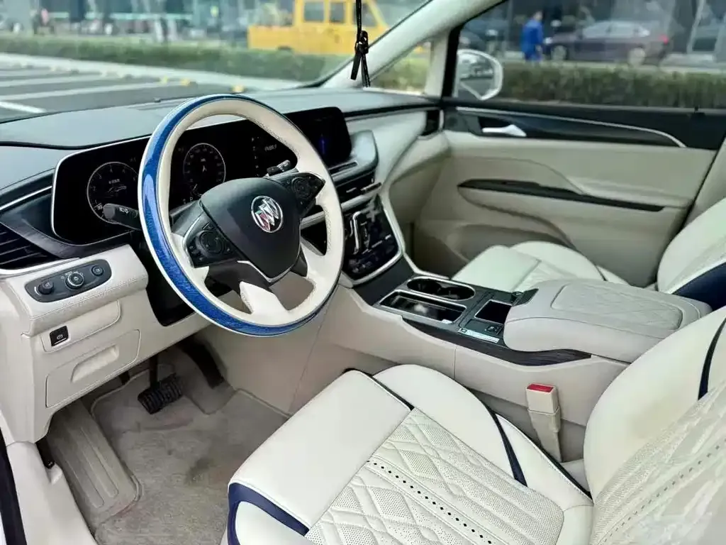 Buick GL8 2021 из CN, фото 3