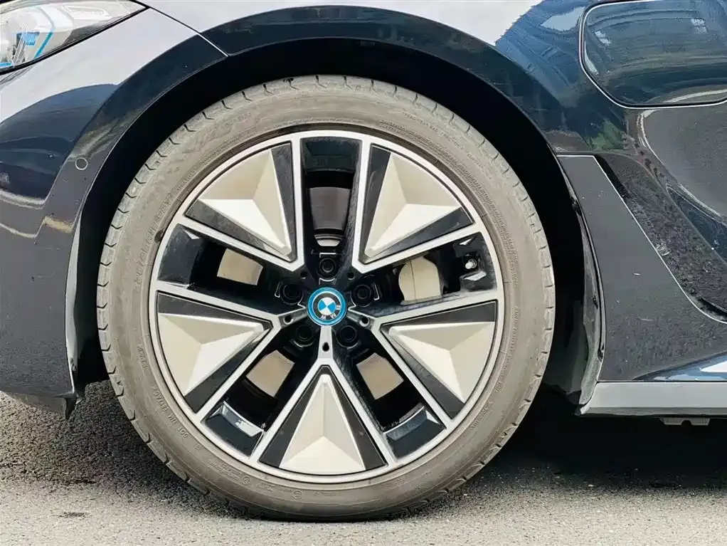 BMW i3 2024 из CN, фото 7