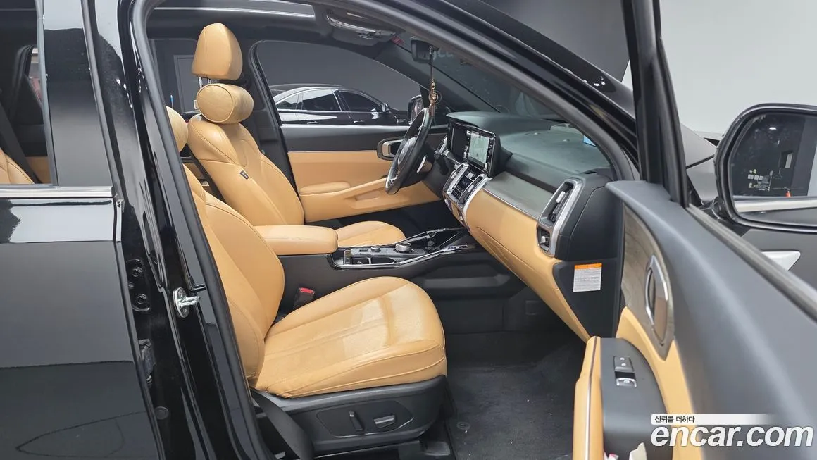 Kia Sorento — фото 10