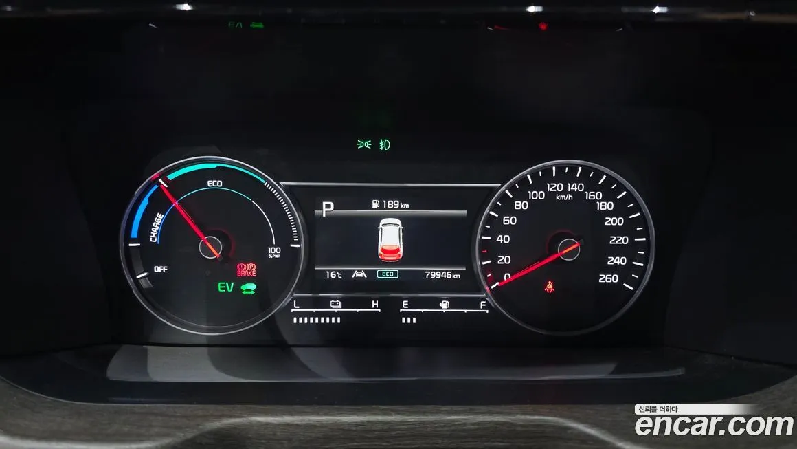 Kia Sorento — фото 8