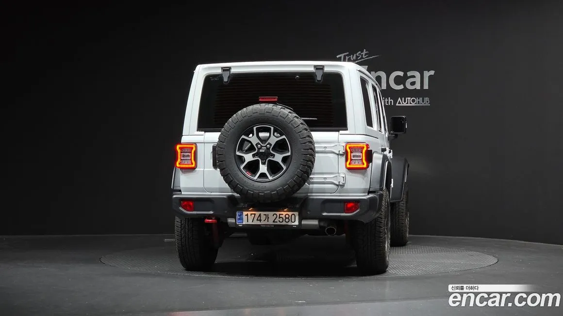 Jeep Wrangler 2023 из KR, фото 4