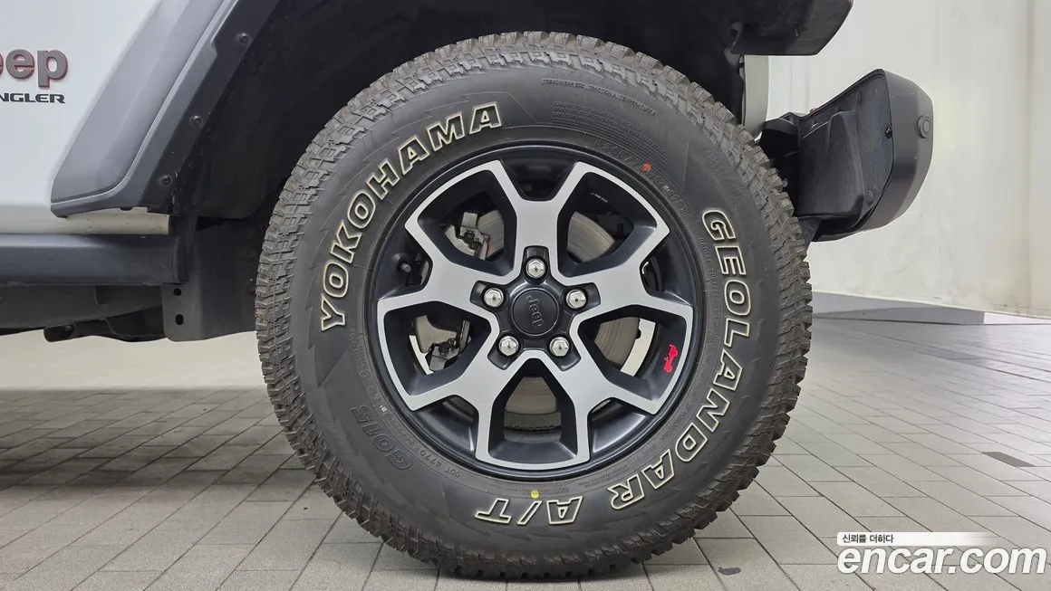 Jeep Wrangler 2023 из KR, фото 5