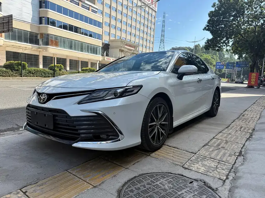 Toyota Camry 2022 из CN, фото 1