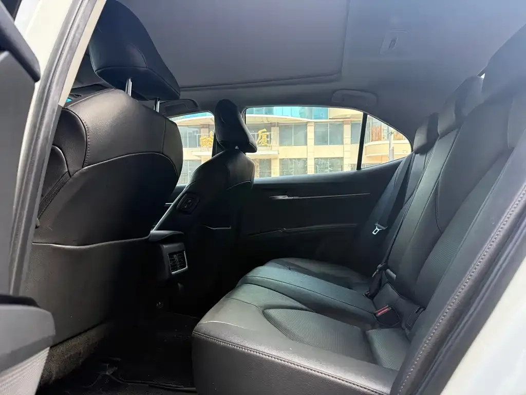 Toyota Camry 2022 из CN, фото 5