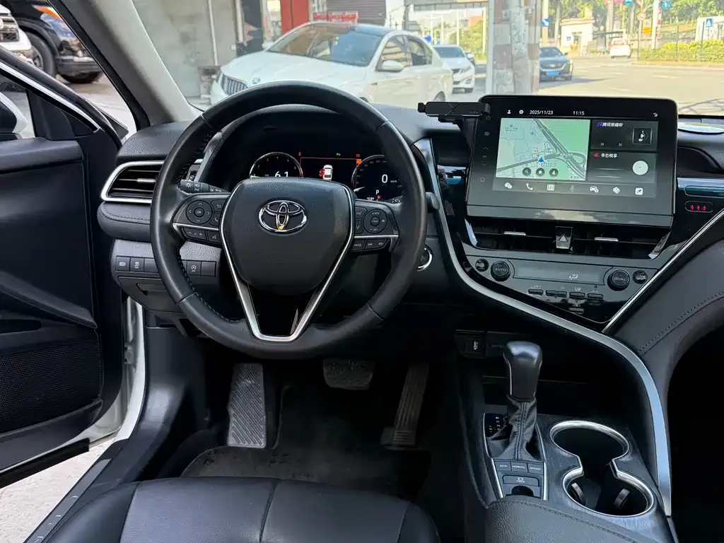 Toyota Camry 2022 из CN, фото 9