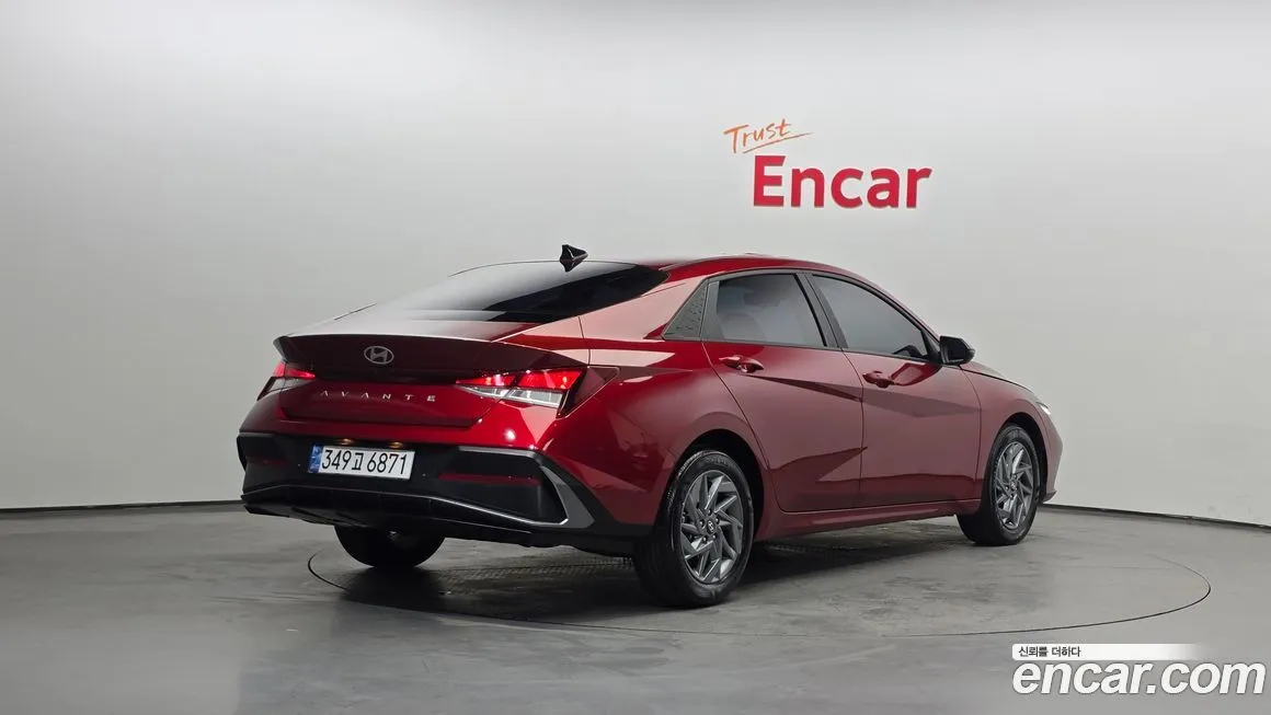 Hyundai AVANTE — фото 2