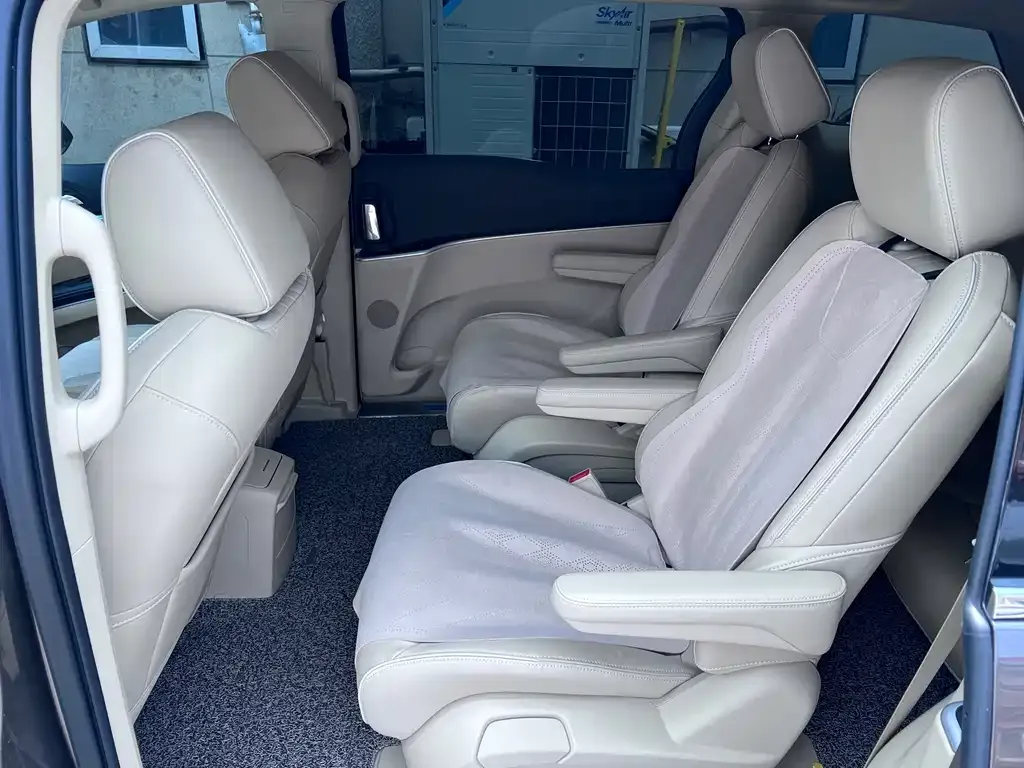 Buick GL8 2024 из CN, фото 7