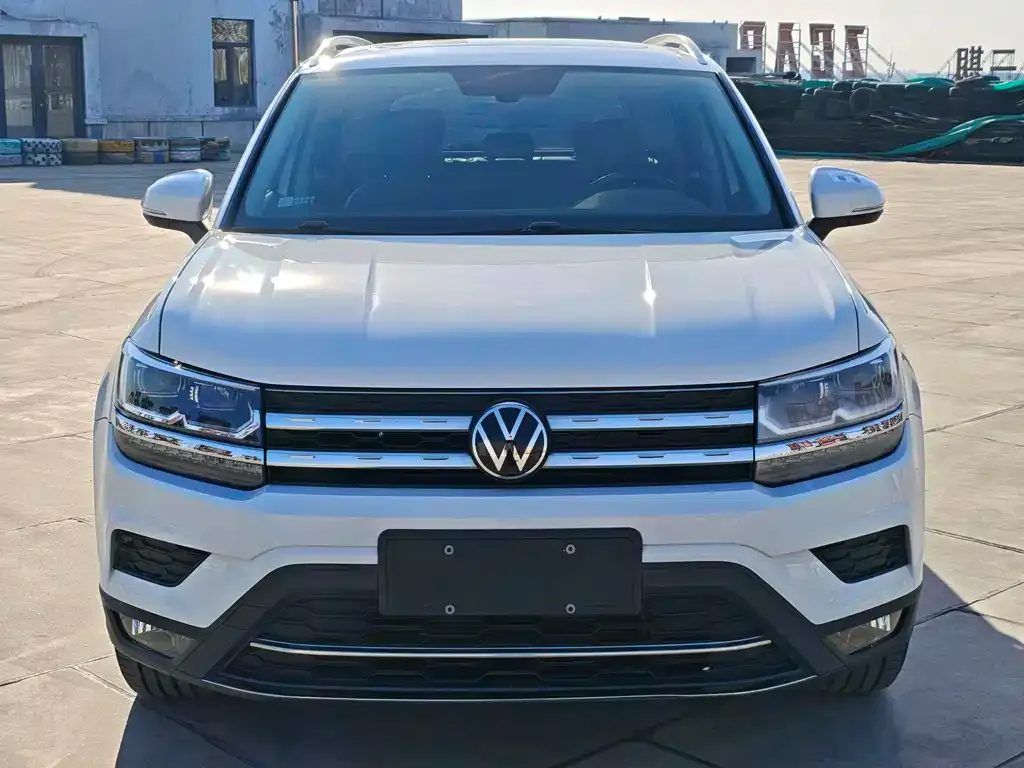 Volkswagen Tharu — фото 2