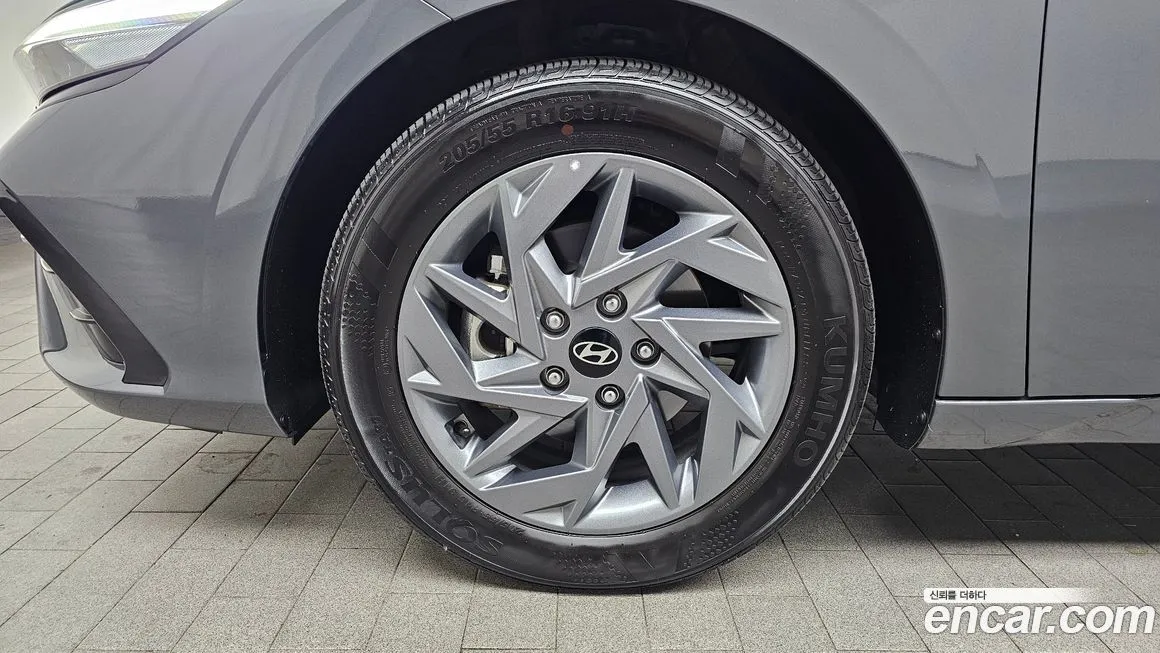 Hyundai AVANTE — фото 5
