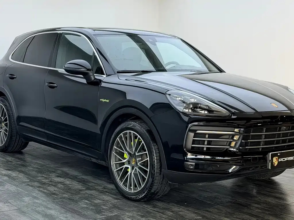 Porsche Cayenne Hybrid 2021 из CN, фото 2