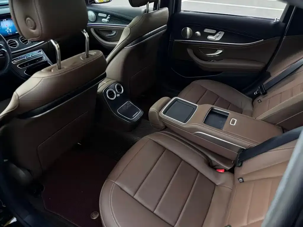 Mercedes-Benz E-Class 2022 из CN, фото 5