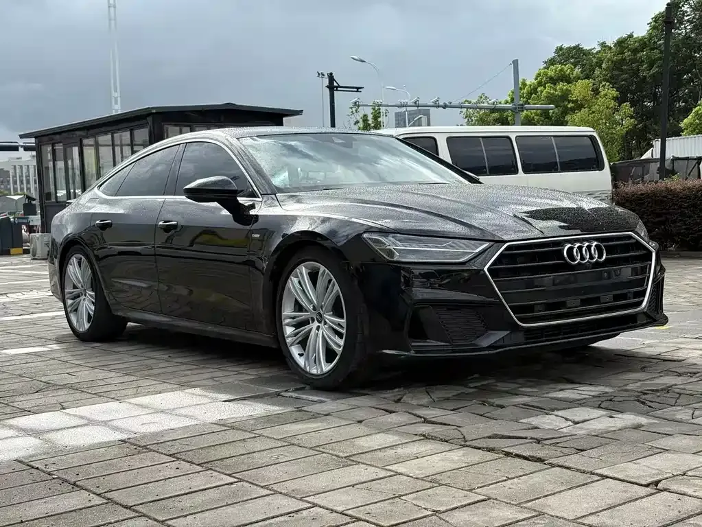 Audi A7 2021 из CN, фото 3