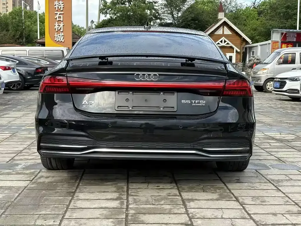 Audi A7 2021 из CN, фото 6
