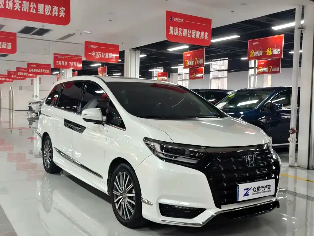 Honda Elysion 2023 из CN, фото 5