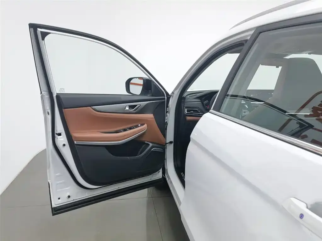 Changan CS75 2025 из CN, фото 8