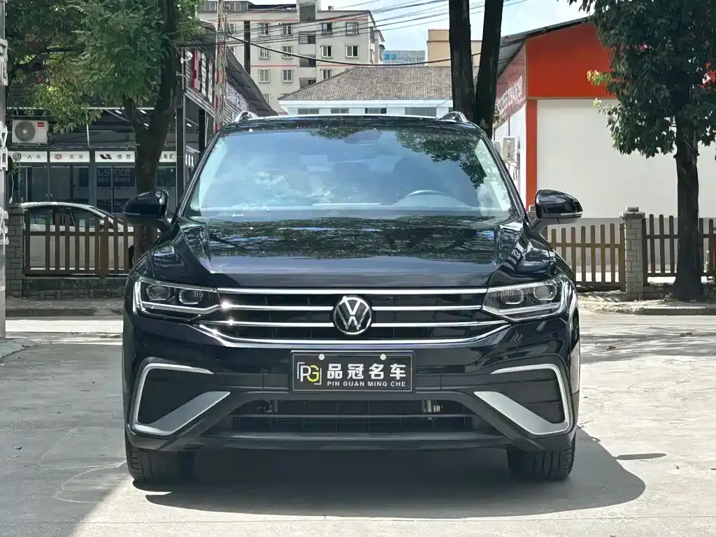 Volkswagen Tiguan L 2024 из CN, фото 2