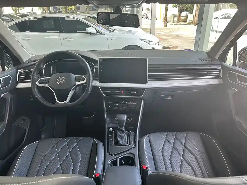 Volkswagen Tiguan L 2024 из CN, фото 5