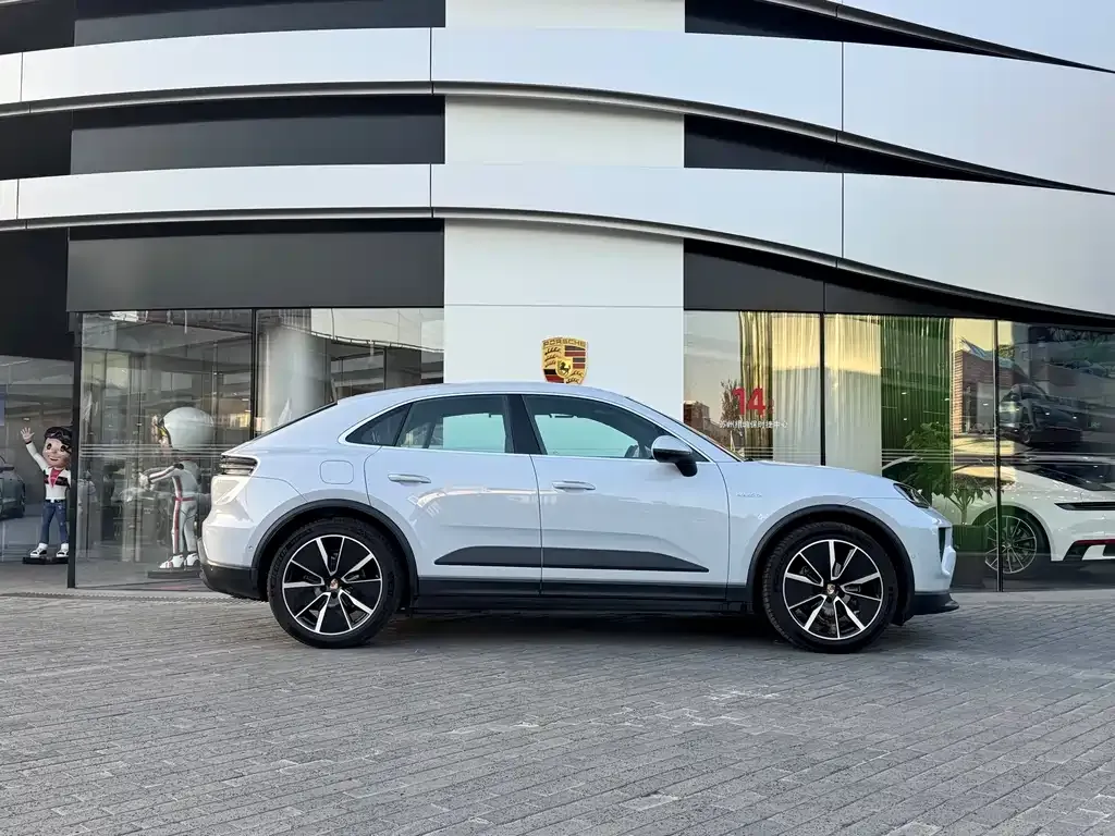 Porsche Macan EV 2025 из CN, фото 4