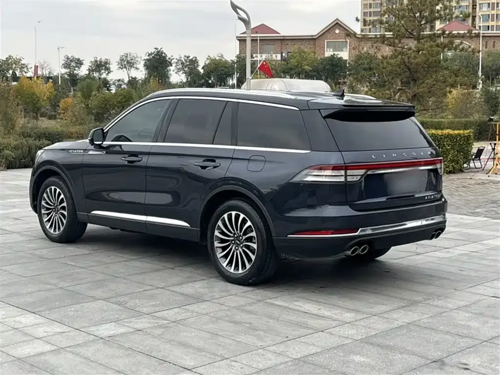 Lincoln Aviator — фото 5