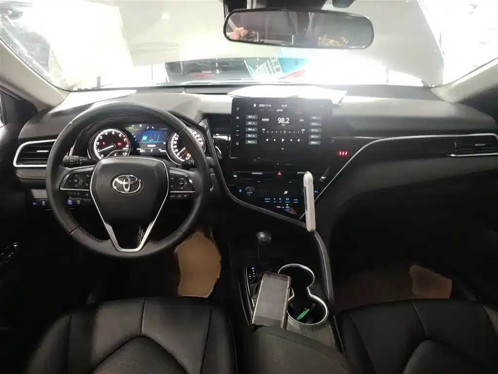 Toyota Camry 2022 из CN, фото 10