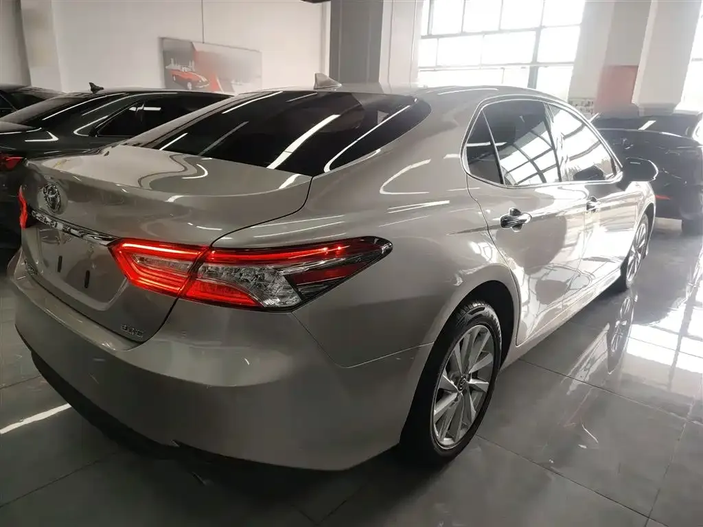 Toyota Camry 2022 из CN, фото 7